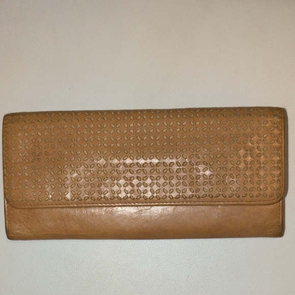 HOBO Handbags - Tan HOBO Leather Wallet